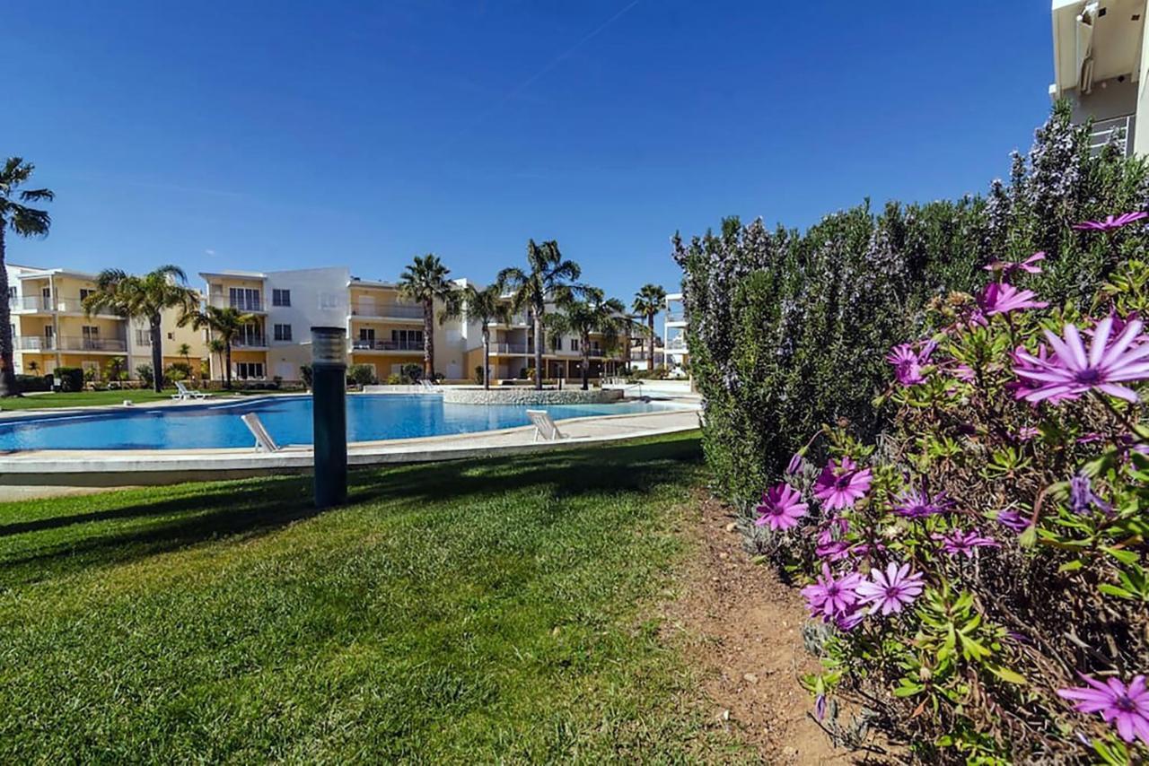אלבור Seaview At Vila Da Praia מראה חיצוני תמונה
